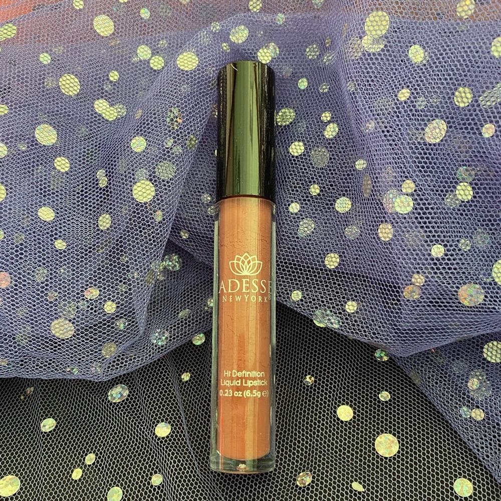 Adesse Hi-Def Liquid Lipstick. Brand New! Can’t find box!